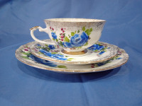 Trodjelni cvjetni set za kavu ili čaj