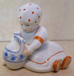 Zsolnay - figura iz porcelana  / Anuška /