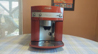 Automatski aparat za espresso kavu DeLonghi Magnifica ESAM 3240