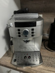 DeLonghi aparat za kavu