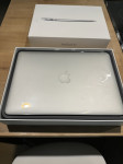 Apple MacBook Air 13.3 / 8GB / 128GB