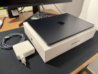 Apple MacBook AIR M2 laptop