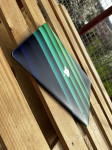 MacBook Air 13" - kao nov