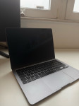 MacBook Air M2 13” – ODLIČNO STANJE – KAO NOV, račun + kutija
