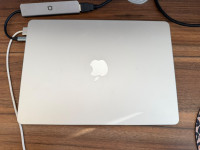 MacBook Air, M2, 2022 memorija 8 GB