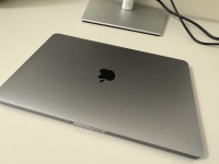 MacBook Pro 13" Touch Bar, 2.0GHz/16GB 512GB SSD/Intel core i5 (2021)