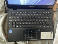 Novi Asus laptop (light)