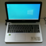 Asus R558U