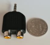 Audio adapter - 3,5 mm stereo plug na 2x RCA jack - Novo