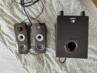 Logitech zvučnici za laptop/PC