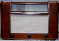 Stari radio Hornyphon