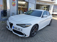 Alfa Romeo Giulia 2,0 Veloce Q4 Xenon navi koža gr.sj. PDCx2 kam keyle