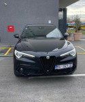Alfa Romeo Stelvio 2,2 automatik grijanje volana /sjedala  19 cola F1