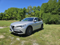 Alfa Romeo Stelvio automatik/VELIKI SERVIS/DUPLI SET GUMA...