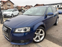 Audi A3 1,6 TDI / CLIMAATRONIC XENON KOŽA DVA SETA GUMA