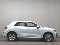 Audi Q2 30 TDI S line automatik • ACC • Full LED