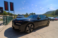 BMW 740d xDrive M-Sport THEATRE SCREEN LUFT ICONIC SKY LOUNGE