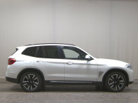 BMW iX3 Inspiring • panorama • LED