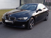 BMW serija 3 Coupe 330d E92 registriran do 8/2026