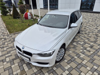 BMW serija 3 Touring 320d **NAVI**KLIMA**PERLA**REG 1 GOD**