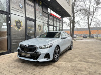 BMW serija 5 520d xDrive * M SPORT PRO*360°ICONIC*HEAD-UP*ROLO*MEMORI*
