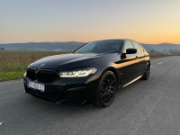 BMW serija 5 530d xDrive alcantara