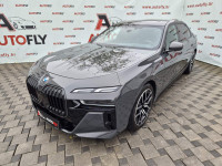 BMW serija 7 740d xDrive M-paket, B&W, 360kam, Iconic Glow, u PDV-u