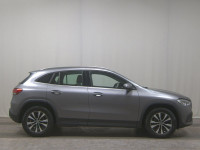 Mercedes-Benz GLA 200 d automatik Style • LED • AHK