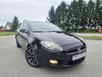 FIAT BRAVO 1.6 JTDm STREET-DIGI KLIMA-N.KOČNICE-SERVISN-1VL-POTVRDA KM