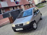 Fiat Punto 1,2 Servo + City,Muzika,Servisiran Samo 73 000km Kredit-Zam