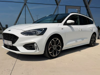 Ford Focus ST-Line X•Matrix•DriveAssist•Virtual•Pano