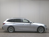 BMW 318d Touring Advantage • LED • digitalni instrumenti