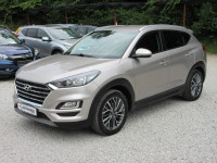 HYUNDAI TUCSON 1.6 CRDI NAVIGACIJA,KAMERA,TEMPOMAT,PAR.SENZORI,ALU18!!