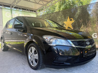 Kia Ceed (cee'd) 1,6 CRDi EX✅UREDNO STANJE✅