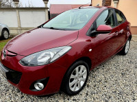 Mazda 2 1,3 benzin 2013 godina