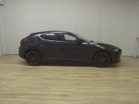 Mazda 3 2.0 SKYACTIV-G Homura automatik • ACC • HUD