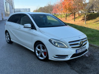 Mercedes-Benz B-klasa BI XENON ALU 17  Hr auto F1 perla bijeli