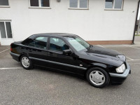 Mercedes-Benz C-klasa 250TD 110kw