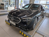 Mercedes-Benz E-klasa 300de - AMG, PANORAMA, KOŽA, HUD, BURM, 360,AIRM