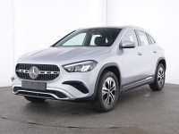 Mercedes-Benz GLA 180 PROGRESSIVE /KEYLESS GO PAKET/AMBI/LED/ZIMSKI P.