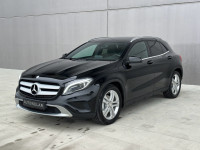 Mercedes-Benz GLA200d HARMAN/KARDON,AMBIENT,GR.SJEDALA,NAVI,SERVISNA