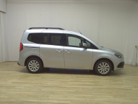 Mercedes-Benz T 180 d Progressive • LED