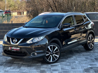 Nissan Qashqai 1,6 dCi•360° Kamera•Navi•19 Zoll•