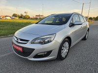 Opel Astra 1,6 CDTI-2016gd.md-NAVIGACIJA-klima,tempomat,senzoriKARTICE