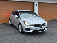 Opel Astra 1,5 D • GS paket • Full led • Kamera • Park senzori