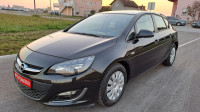 Opel Astra 1,7 CDTI-2013gd.md-NAVIGACIJA-led,6brzina,temomat,KARTICE