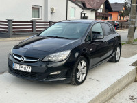 Opel Astra 1,7 CDTI TEMPOMAT ALU 17 NA IME KUPCA