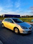 Opel Astra 1,7 CDTI EcoFlex, navigacija, 6 brzina,tempomat, odličan