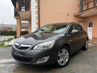 OPEL ASTRA 1.7 CDTI •PDC•NAVI•SERVISNA•