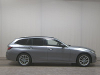 BMW 330e Touring automatik • LED • digitalni instrumenti